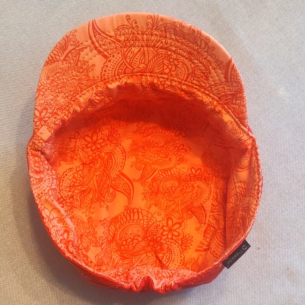 Cute, Reversible Ladies Cap - Picture 5 of 8